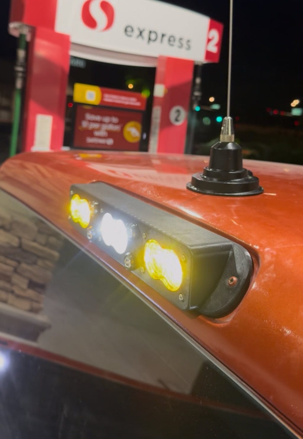 1999-2006 Silverado/Sierra Third Brake Light/Chase Light With 3 Pods