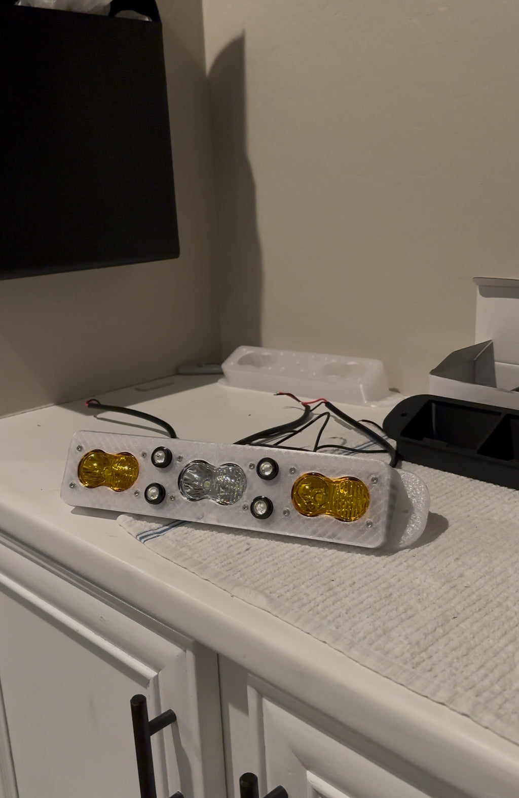 CLEAR 2014-2018 Chevy/GMC Third Brake Light/Chase Light With 3 Pods