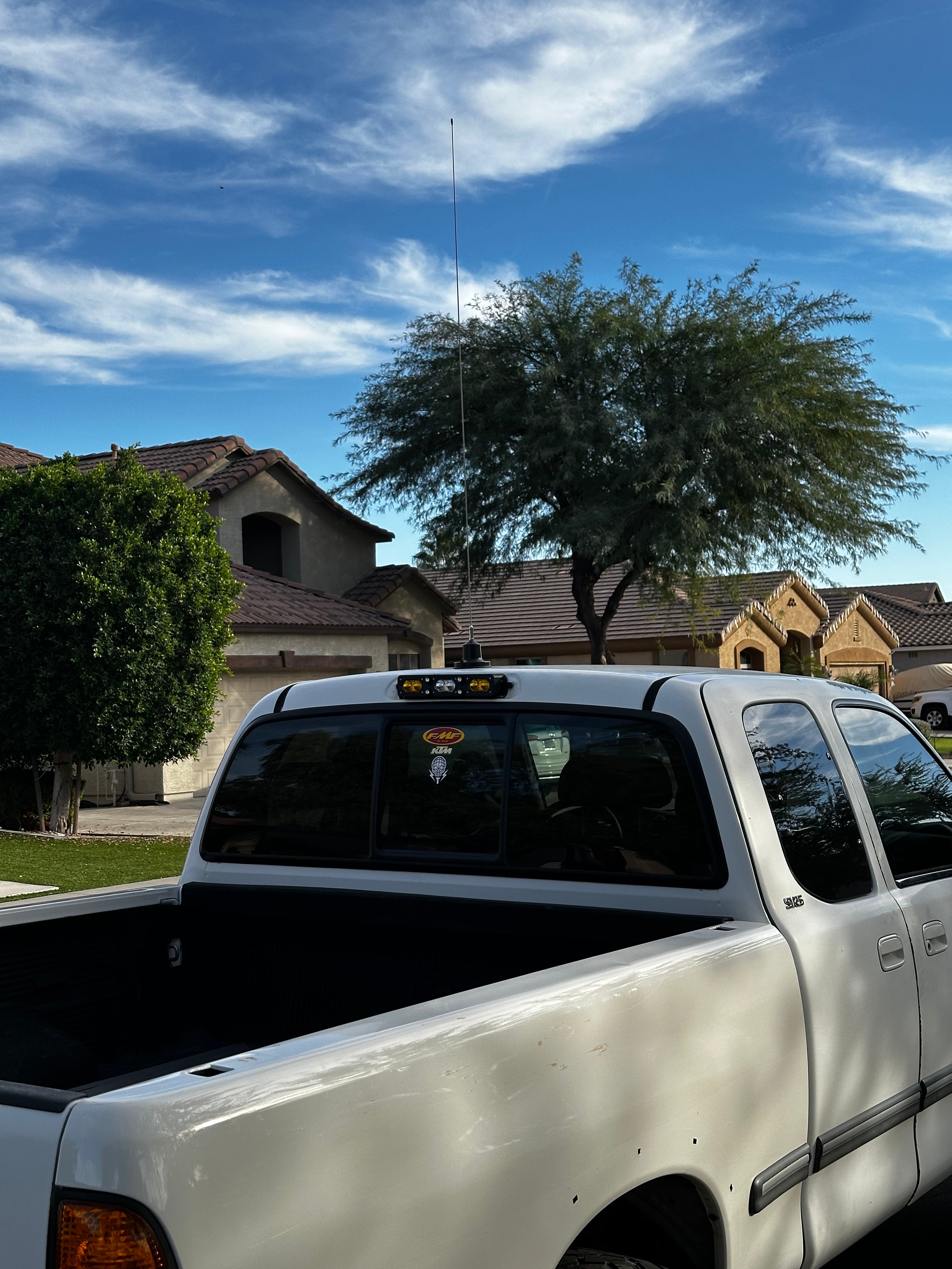 2000–2006 Tundra Third Brake Light/Chase Light With 3 Pods