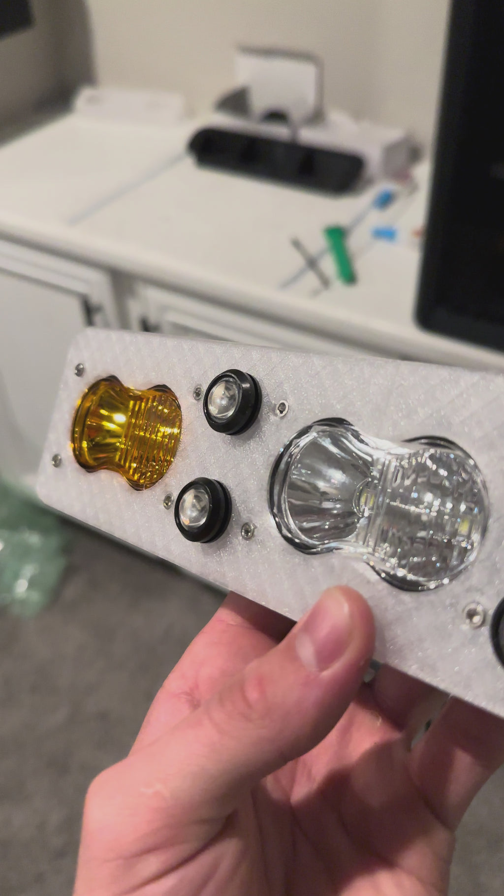 CLEAR 2014-2018 Chevy/GMC Third Brake Light/Chase Light With 3 Pods